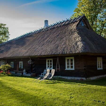 Villa Kuusetuka Tourism Farm à Pahkla Extérieur photo