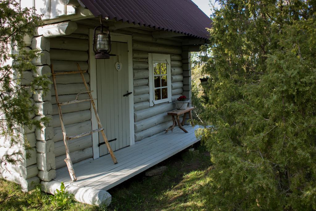 Villa Kuusetuka Tourism Farm à Pahkla Extérieur photo